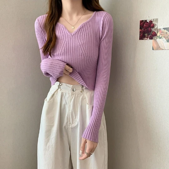 Женский трикотажный кардиган с V-образным вырезом и длинным рукавом
Женский трикотажный кардиган с V-образным вырезом и длинным рукавом