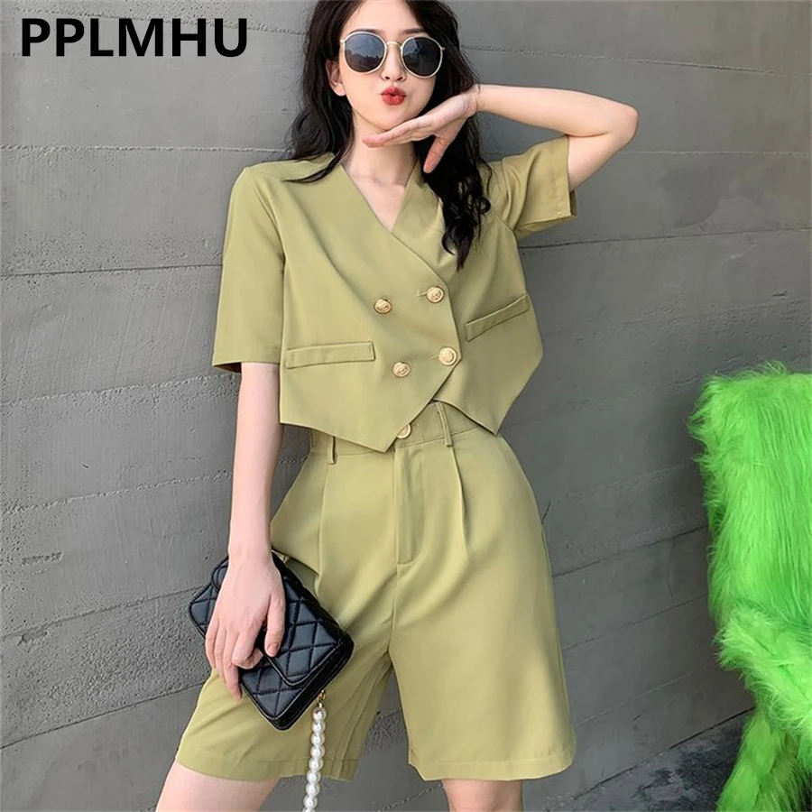 Korean V-neck Button 2 Piece Sets Woman Casual Short Sleeve Cropped Tops Tracksuit Loose Basic Shorts Outfit Streetwear Assemble
Korean V-neck Button 2 Piece Sets Woman Casual Short Sleeve Cropped Tops Tracksuit Loose Basic Shorts Outfit Streetwear Assemble