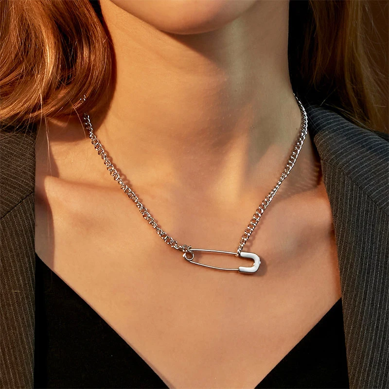 Minimalism Pin Choker Necklace for Women Simple Pendant Chain Necklaces Women's Neck Chain Charm Jewelry Gifts
Minimalism Pin Choker Necklace for Women Simple Pendant Chain Necklaces Women's Neck Chain Charm Jewelry Gifts
