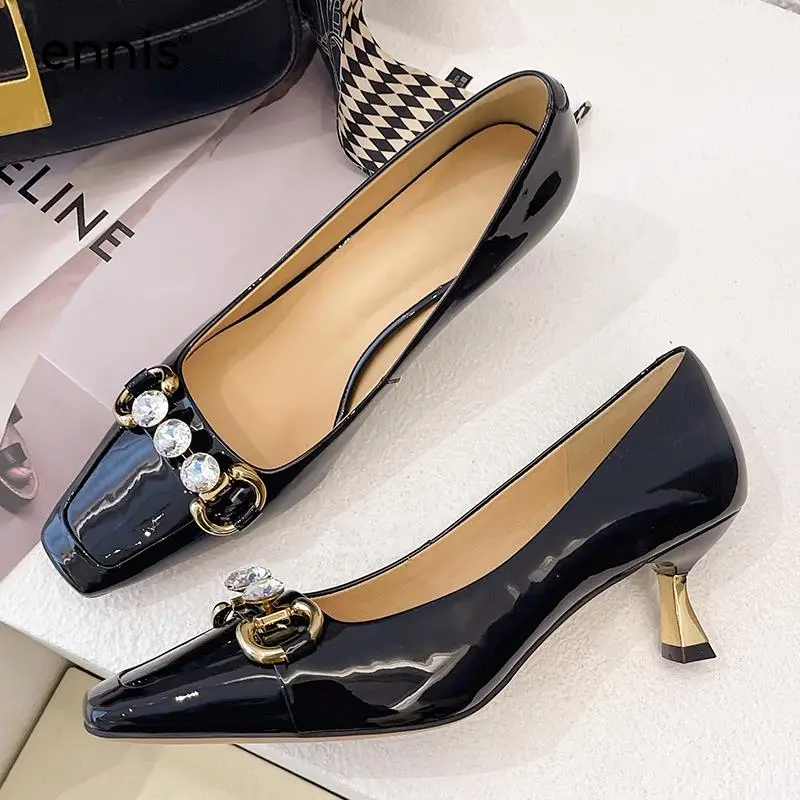 ENNIS Elegant Medium Heel Women's Shoes Genuine Leather Casual Small Heel Pumps Ladies Heels Spring Summer Designer 2022 E219
ENNIS Elegant Medium Heel Women's Shoes Genuine Leather Casual Small Heel Pumps Ladies Heels Spring Summer Designer 2022 E219