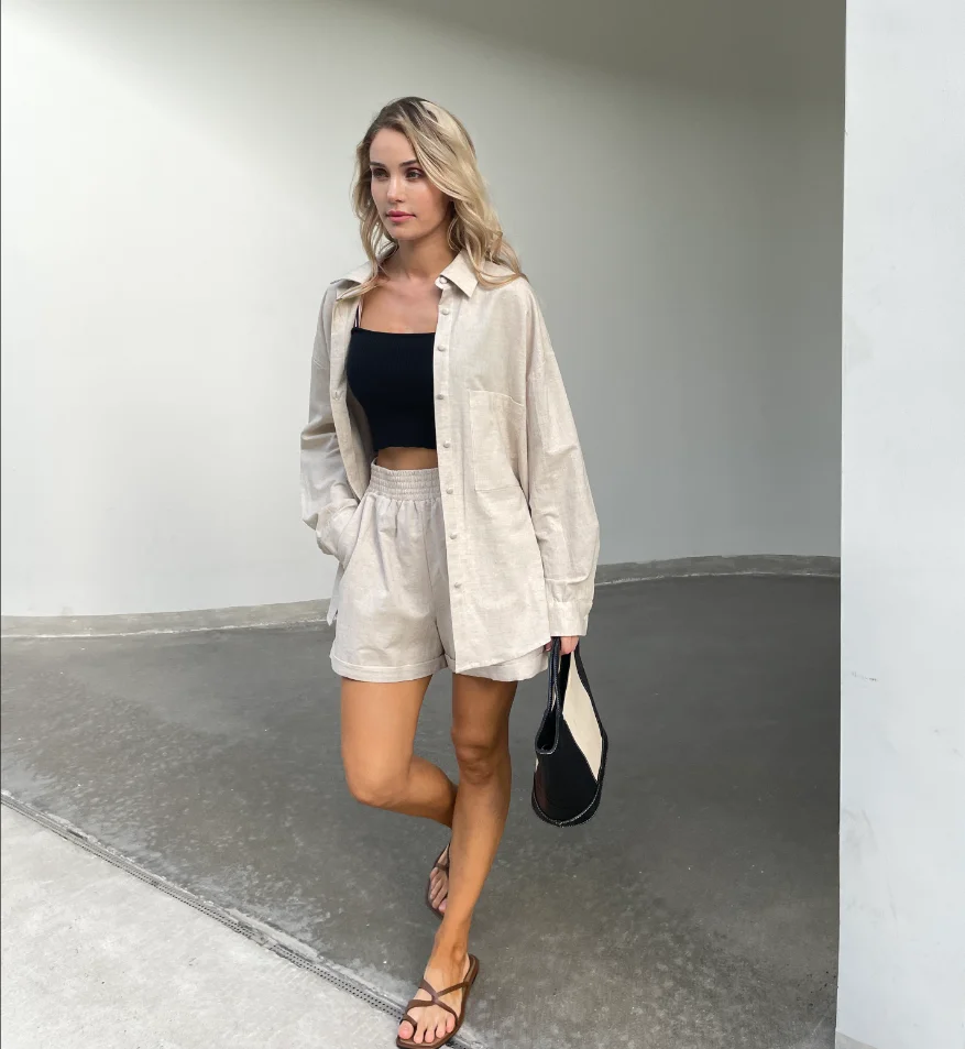 2023 New Design Women Summer Casual Cotton Linen Blouse Shorts Clothing Sets Women Two Pcs Sets
2023 New Design Women Summer Casual Cotton Linen Blouse Shorts Clothing Sets Women Two Pcs Sets