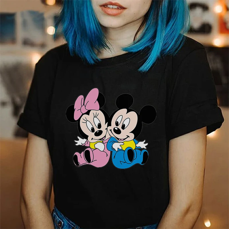 Black O-Neck Pullover Women's T-Shirt Tops Disney Mickey Minnie Cute Cartoon Print Women's T-Shirt Casual Fashion Short Sleeves
Black O-Neck Pullover Women's T-Shirt Tops Disney Mickey Minnie Cute Cartoon Print Women's T-Shirt Casual Fashion Short Sleeves