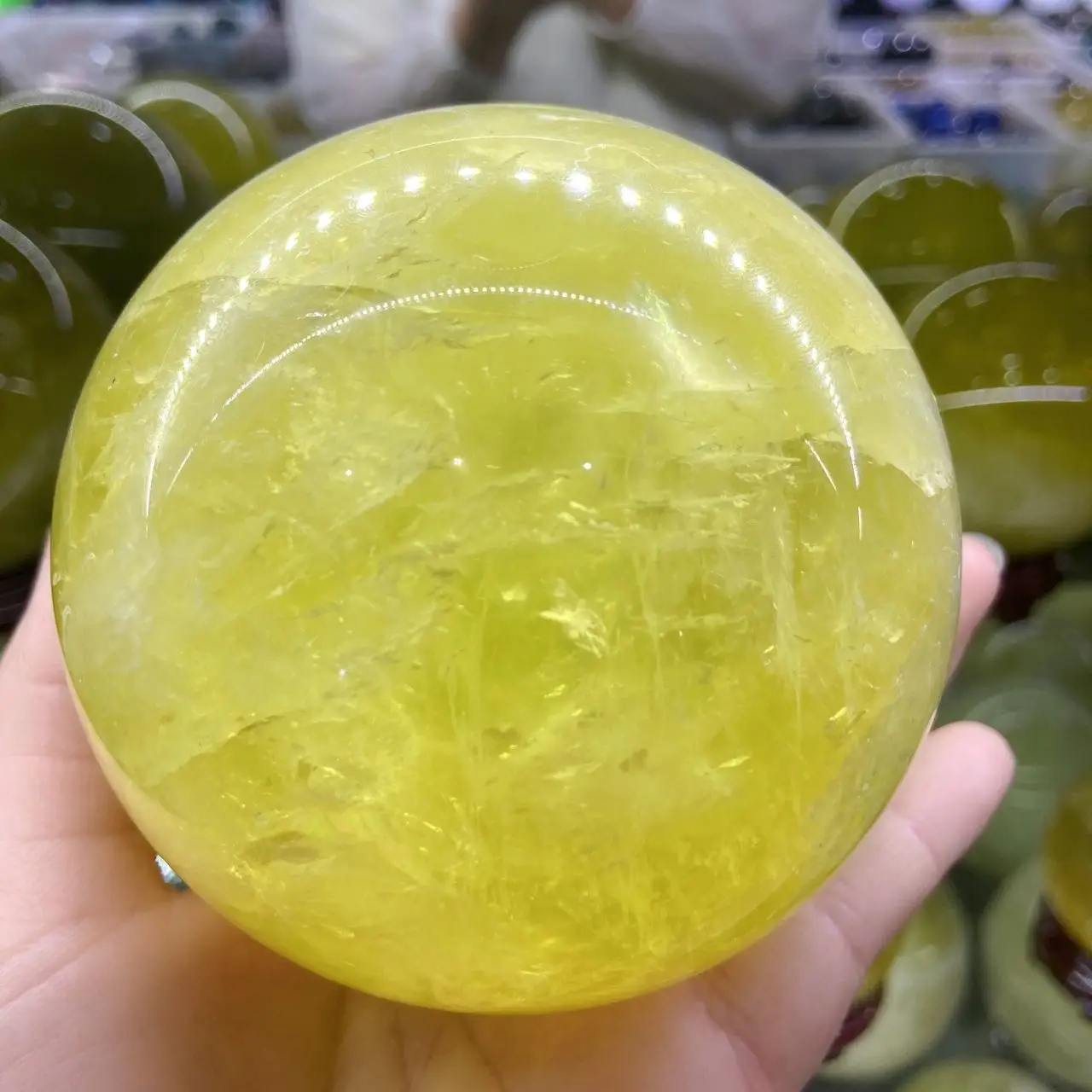 high quality! Natural yellow crystal ball Topaz ball Healing Reiki Energy Raw stone office degaussing decorative healing crystal
high quality! Natural yellow crystal ball Topaz ball Healing Reiki Energy Raw stone office degaussing decorative healing crystal