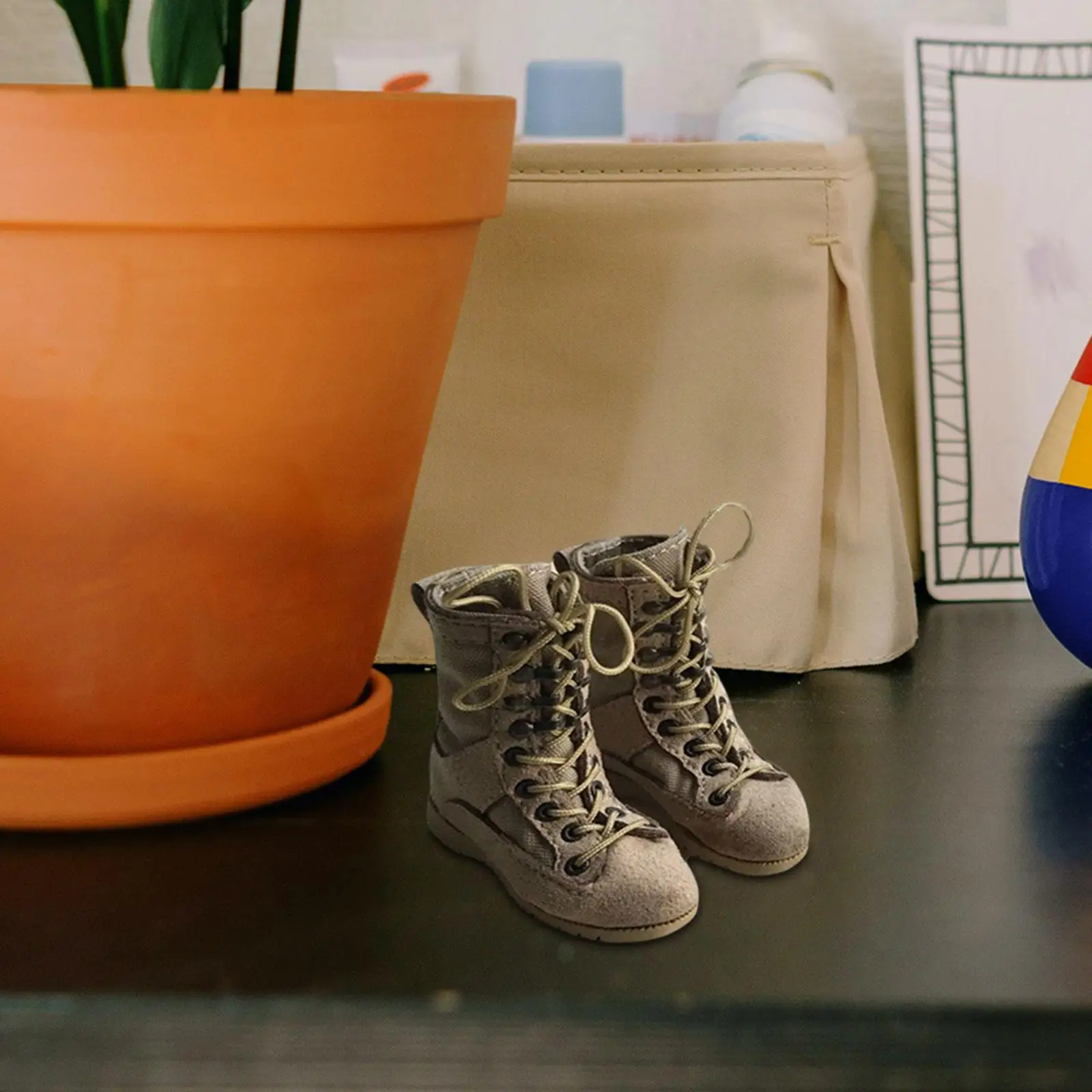 Немецкие ботинки в масштабе 1:6 для солдат, подарки для взрослых, коллекция ручной работы, обувь для скалолазания для мужской куклы 12 дюймов
Немецкие ботинки в масштабе 1:6 для солдат, подарки для взрослых, коллекция ручной работы, обувь для скалолазания для мужской куклы 12 дюймов