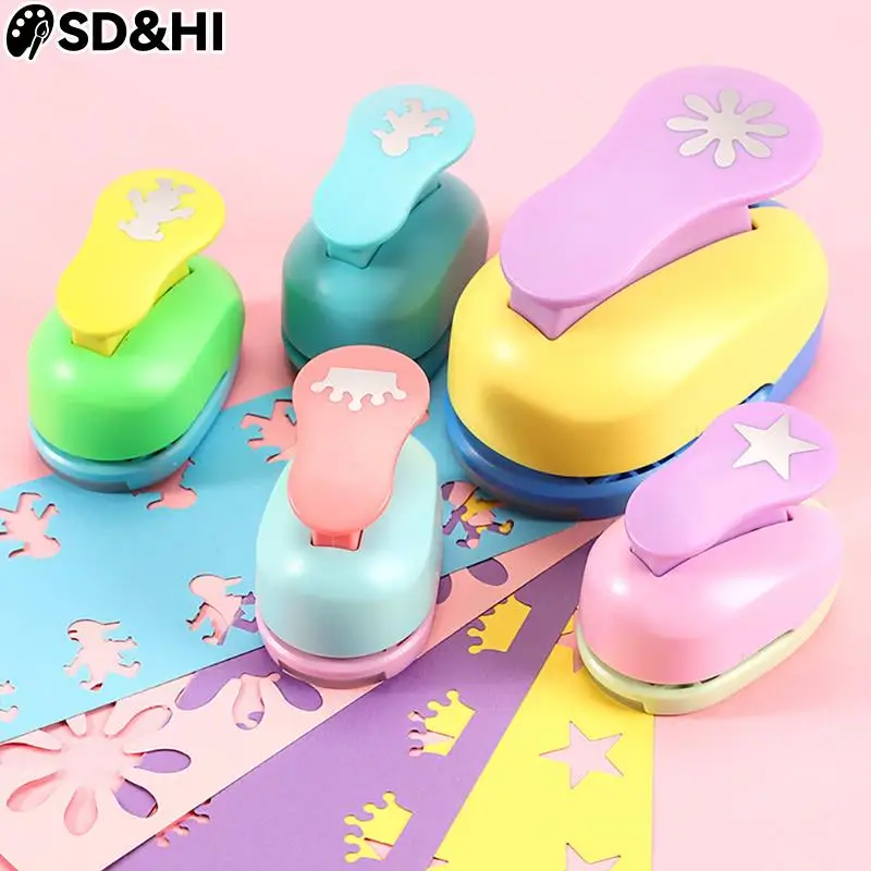 1pc Flower Furador Diy Paper Cut Eva Foam Maker Puncher Scrapbooking Labor Saving For Kid Hole Punch DIY Handmade Cards Making
1pc Flower Furador Diy Paper Cut Eva Foam Maker Puncher Scrapbooking Labor Saving For Kid Hole Punch DIY Handmade Cards Making