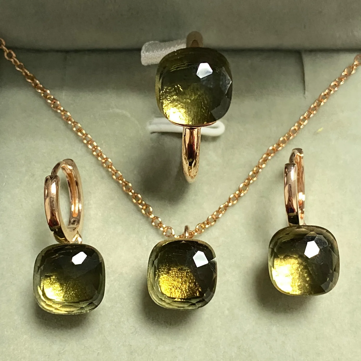 Pomellato Jewelry Set For Women Crystal Ring Earrings Necklace Set Rose Gold Candy Crystal Jewelry Candy Ring Set 
Pomellato Jewelry Set For Women Crystal Ring Earrings Necklace Set Rose Gold Candy Crystal Jewelry Candy Ring Set