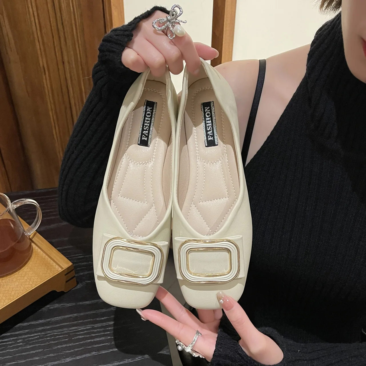 2023 Spring Autumn Women Flats Square Toe Slip on Shoes Black Ladies Boat Shoes Comfortable Ol Office Lady Shoe Zapatos Mujer
2023 Spring Autumn Women Flats Square Toe Slip on Shoes Black Ladies Boat Shoes Comfortable Ol Office Lady Shoe Zapatos Mujer