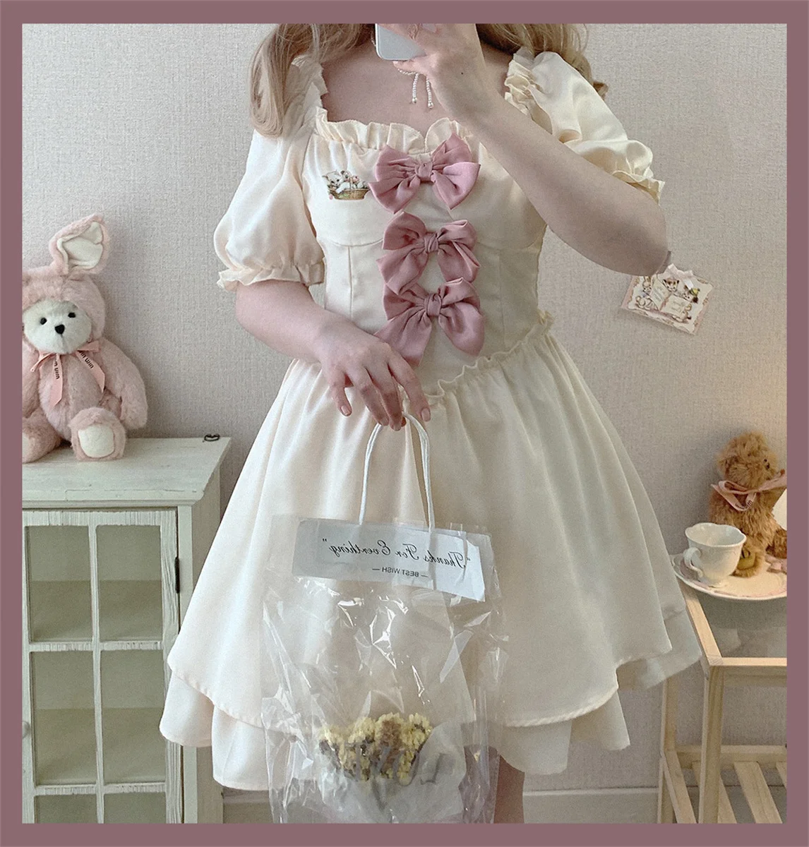 French Retro Palace Cute Lolita Op Elegant Girl Tea Party Printed Cat Flower Basket Bow Ruffled Puff Sleeve Solid Color Dress
French Retro Palace Cute Lolita Op Elegant Girl Tea Party Printed Cat Flower Basket Bow Ruffled Puff Sleeve Solid Color Dress