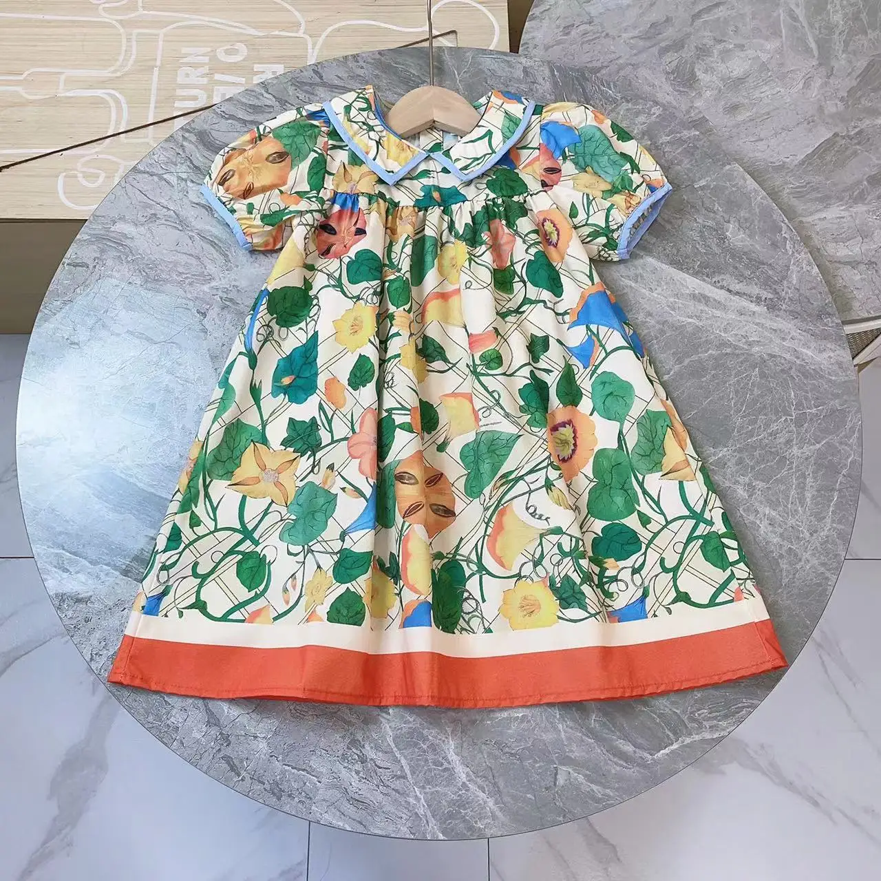 Popular Children's Clothing 2023 Fashion Summer New Line Girls' Sweet Bubble Sleeve Design Polo Collar Princess Pastoral Dress
Popular Children's Clothing 2023 Fashion Summer New Line Girls' Sweet Bubble Sleeve Design Polo Collar Princess Pastoral Dress