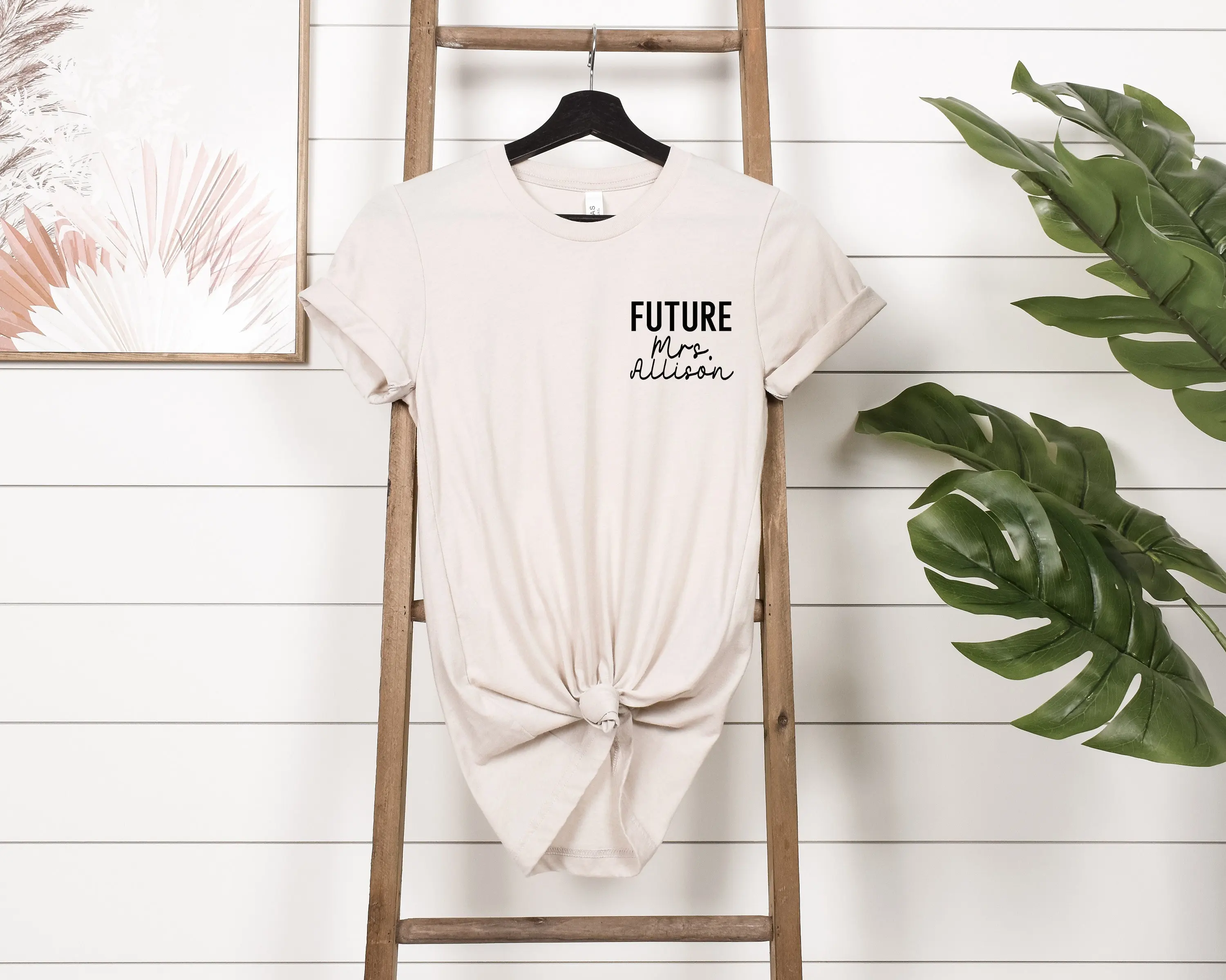 Помолвка потная футболка на заказ Mrs Future фамилия невесты медовый месяц Wifey для нее