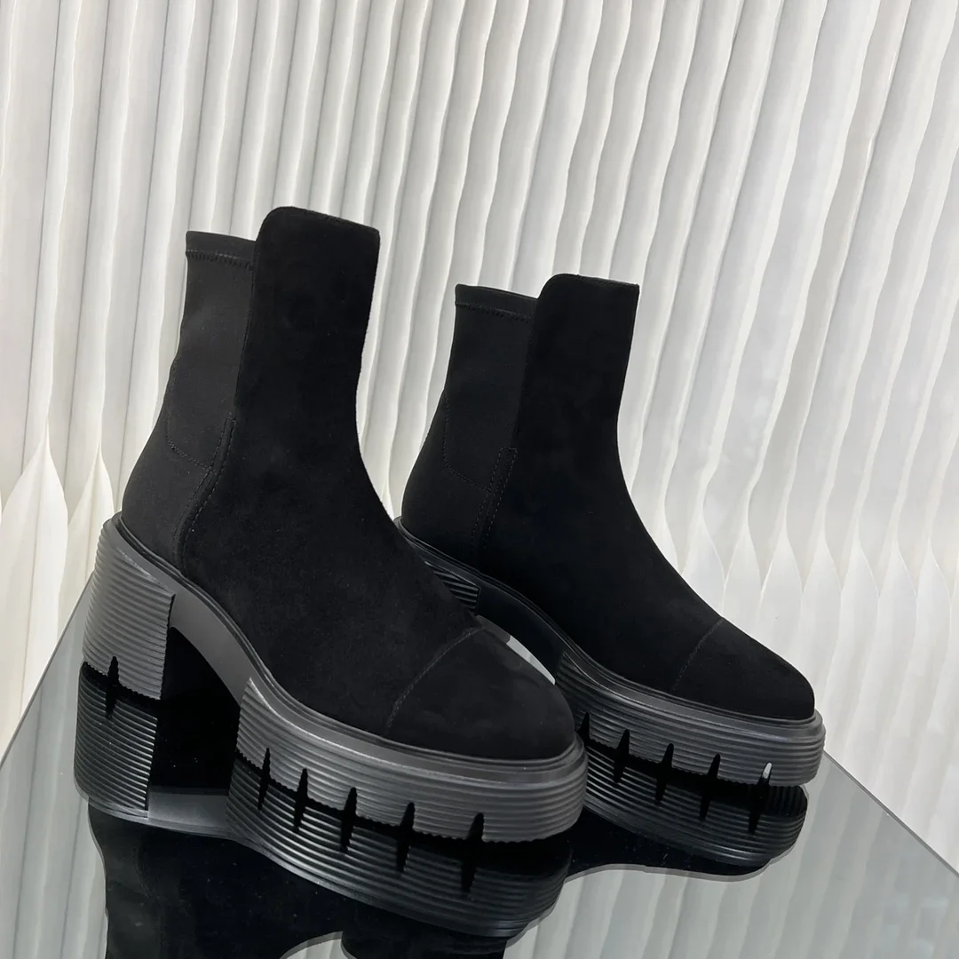 Autumn Short Boots Fashion Square Toe Women Shoes Concise Genuine Leather Casual Flats Thick Bottom Bota Feminina Size 35-39 Hot
Autumn Short Boots Fashion Square Toe Women Shoes Concise Genuine Leather Casual Flats Thick Bottom Bota Feminina Size 35-39 Hot