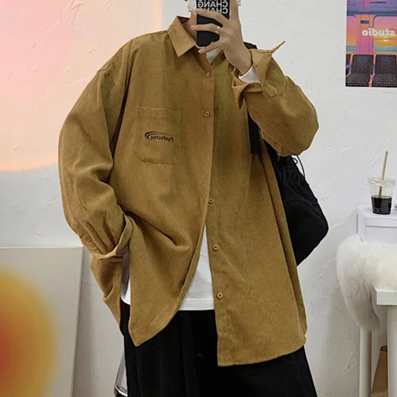 2022 New Corduroy Men Shirt Loose Vintage Casual Long Sleeve Spring 2022 Letter Graphic Cardigan Blouses Male Tops
2022 New Corduroy Men Shirt Loose Vintage Casual Long Sleeve Spring 2022 Letter Graphic Cardigan Blouses Male Tops