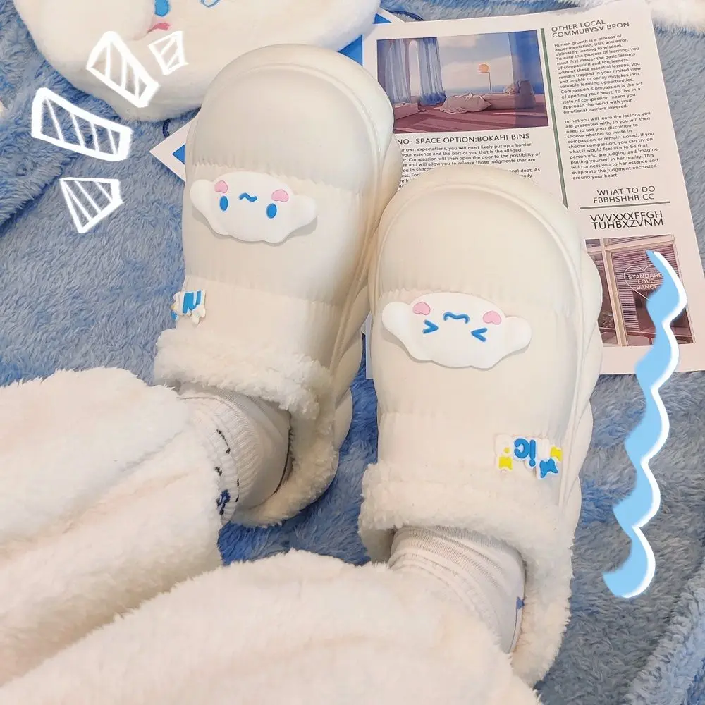 Симпатичные плюшевые хлопковые тапочки Sanrio, милые Мультяшные водонепроницаемые тапочки, зимние теплые сохраняющие тепло тапочки, подарок для детей
Симпатичные плюшевые хлопковые тапочки Sanrio, милые Мультяшные водонепроницаемые тапочки, зимние теплые сохраняющие тепло тапочки, подарок для детей