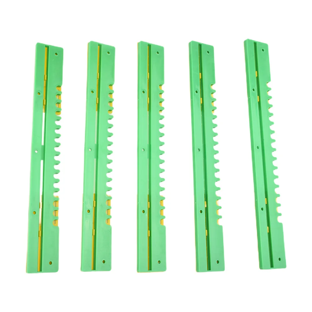 Beekeeping Box Beehive Doors 5Pcs Plastic Entrance Bee Nest Gate 31.5x4cm High Quality Durable Fashion Brand New
Beekeeping Box Beehive Doors 5Pcs Plastic Entrance Bee Nest Gate 31.5x4cm High Quality Durable Fashion Brand New