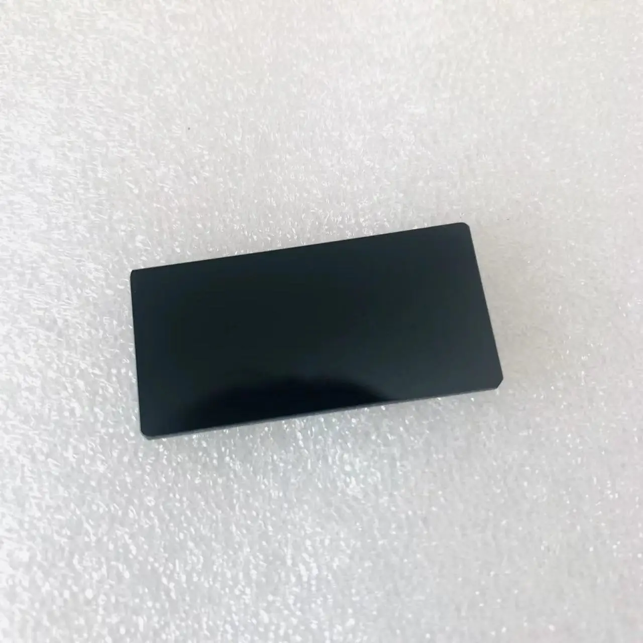 ИК-фильтр из ПММА пластика, размер 37x48x2 мм, 940 нм, 15 шт. 
ИК-фильтр из ПММА пластика, размер 37x48x2 мм, 940 нм, 15 шт.