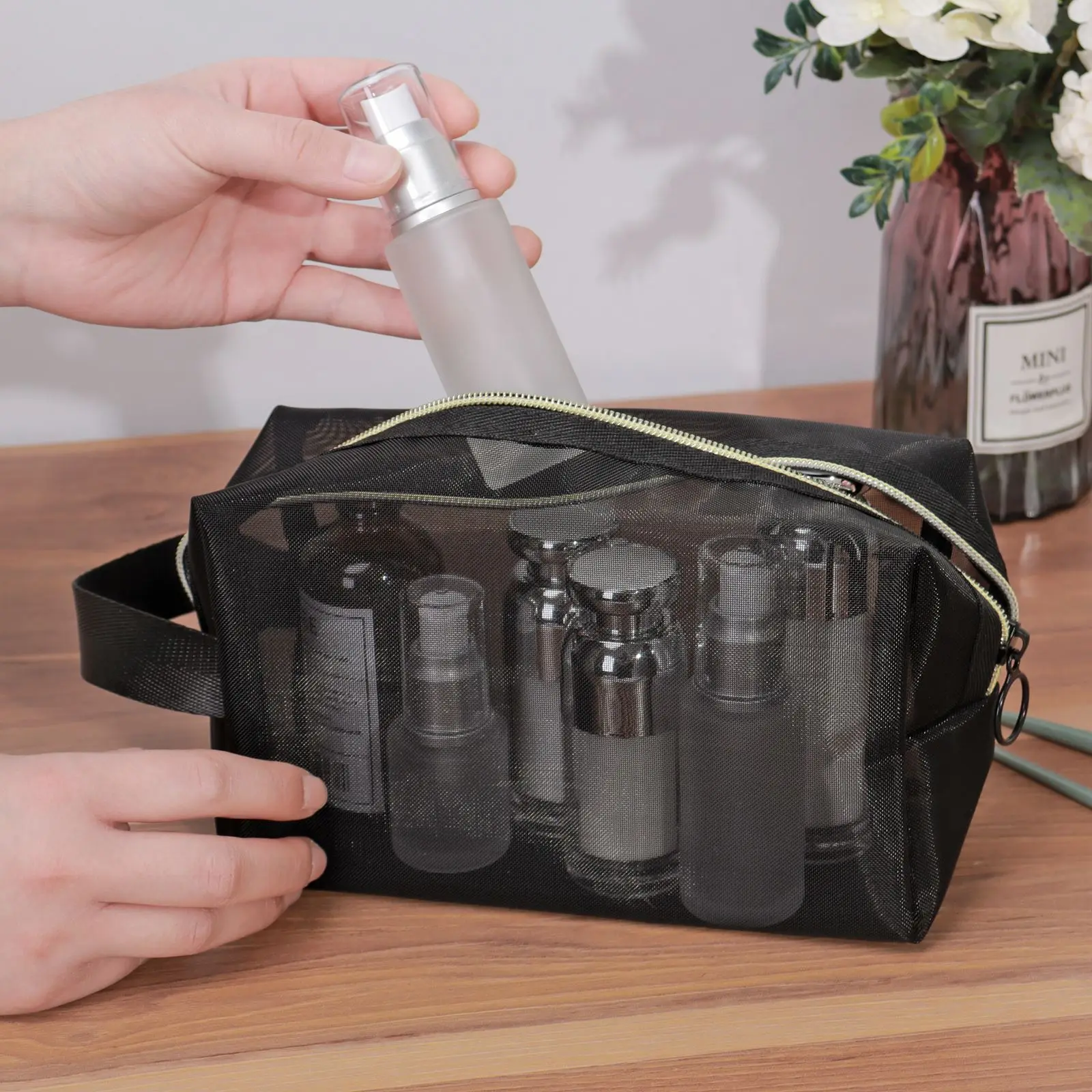 Transparent Mesh Cosmetic Bag Women Portable Travel Wash Bag Makeup Storage Bag Pouch Cosmetic Organizer Women'S Cosmetic Bag 
Transparent Mesh Cosmetic Bag Women Portable Travel Wash Bag Makeup Storage Bag Pouch Cosmetic Organizer Women'S Cosmetic Bag
