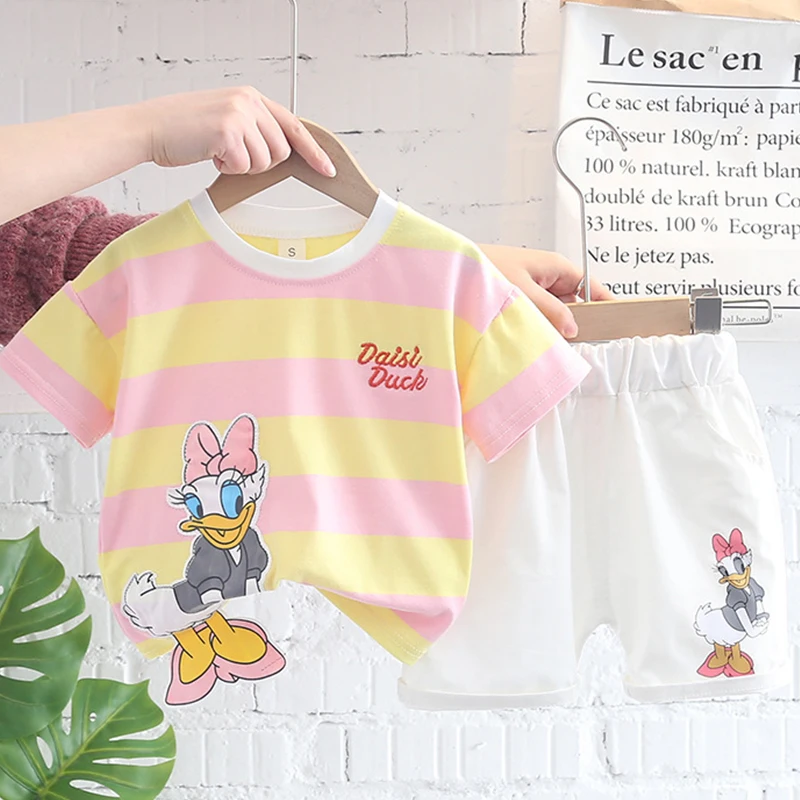 Korean Baby Girls Clothing Sets Kids Daisy Short Sleeve T-Shirt + Shorts 2Pcs Set for Girl Children Cotton Clothes Sport Outfits
Korean Baby Girls Clothing Sets Kids Daisy Short Sleeve T-Shirt + Shorts 2Pcs Set for Girl Children Cotton Clothes Sport Outfits