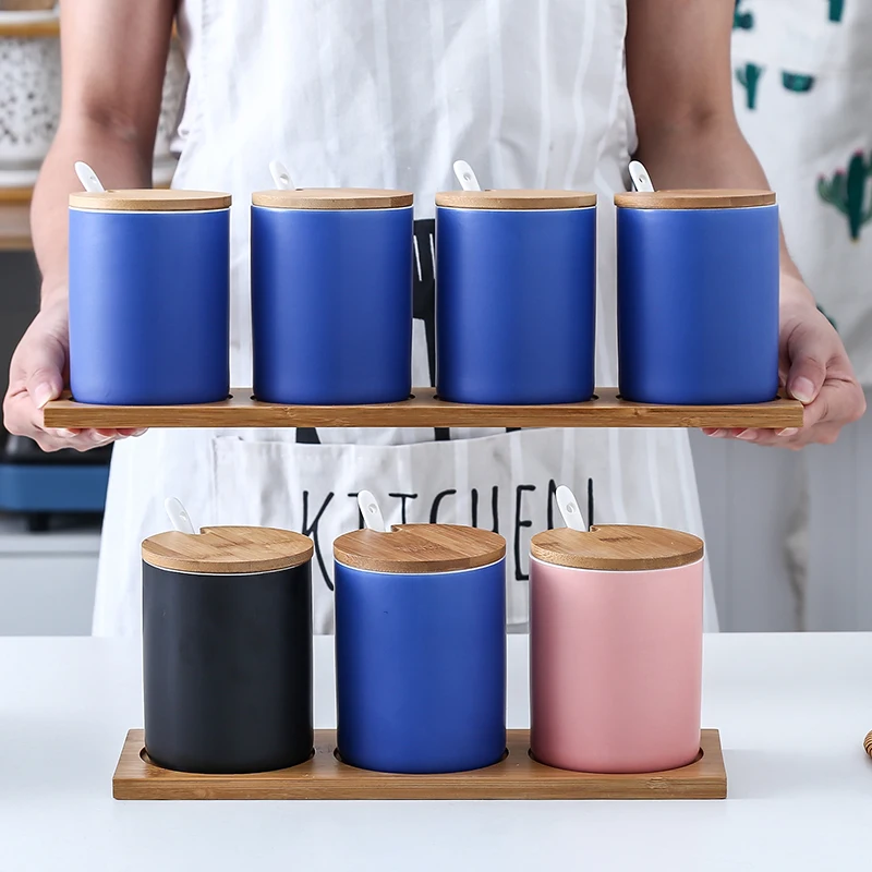 Kitchen Household Ceramic Seasoning Box Salt Shaker Sugar Bowl Seasoning Box Large-capacity Seasoning Bottle Combination Set
Kitchen Household Ceramic Seasoning Box Salt Shaker Sugar Bowl Seasoning Box Large-capacity Seasoning Bottle Combination Set