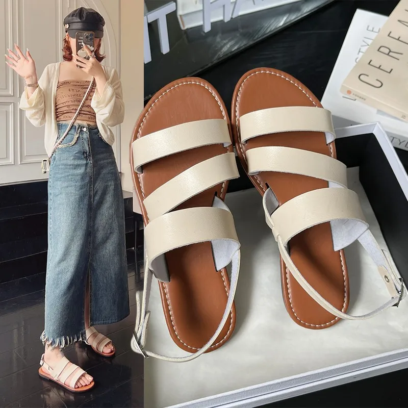 Сандалии женские с открытым носком, модные базовые босоножки на плоской подошве, пляжные туфли с ремешком и пряжкой, лето
Сандалии женские с открытым носком, модные базовые босоножки на плоской подошве, пляжные туфли с ремешком и пряжкой, лето