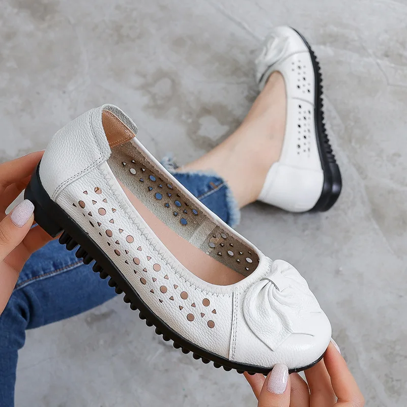 Free Shipping White Ballet Flats Women's Genuine Leather Moccasins Woman Summer Loafers Ladies Cozy Office Shoes Large Size 42
Free Shipping White Ballet Flats Women's Genuine Leather Moccasins Woman Summer Loafers Ladies Cozy Office Shoes Large Size 42