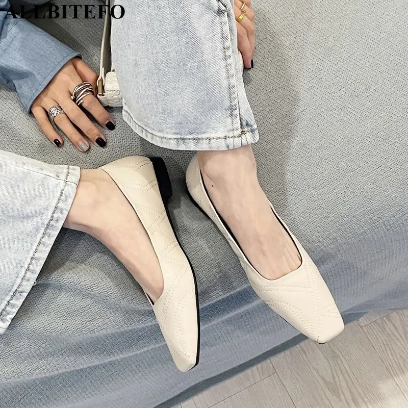 Square Toe Fashion Casual Comfortable Genuine Leather Insole Street Low Heel Shoes Summer High Heels Women Heels Shoes
Square Toe Fashion Casual Comfortable Genuine Leather Insole Street Low Heel Shoes Summer High Heels Women Heels Shoes