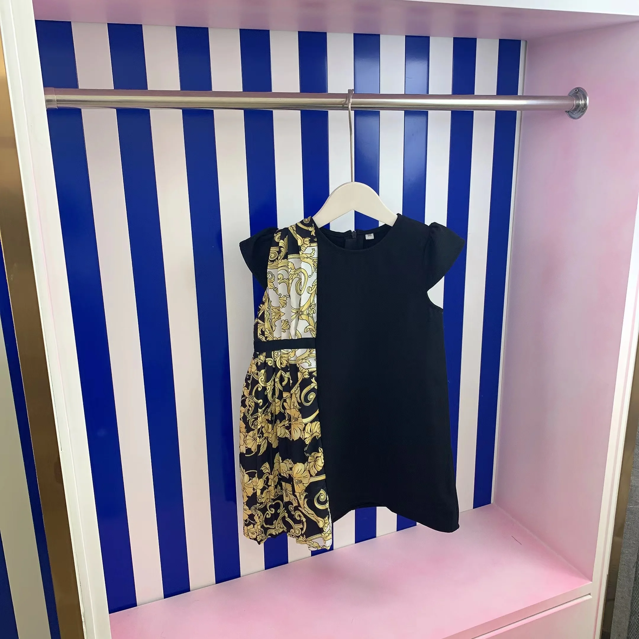 High end brand design belly covering dress fat girl summer dress foreign style loose belly covering dress children's dress
High end brand design belly covering dress fat girl summer dress foreign style loose belly covering dress children's dress