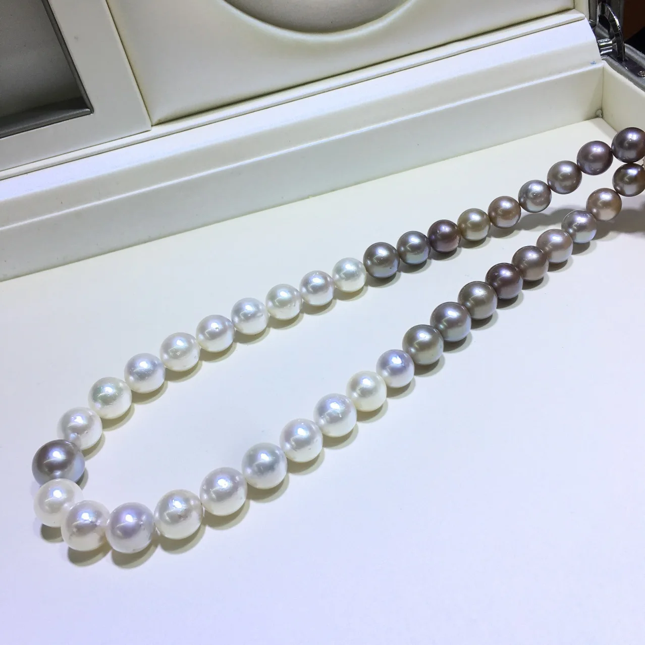 Huge High-end Natural South Sea Genuine Black White Multicolor Round Pearl Necklace Free Shipping Women Jewelry Pearl Necklace 
Huge High-end Natural South Sea Genuine Black White Multicolor Round Pearl Necklace Free Shipping Women Jewelry Pearl Necklace
