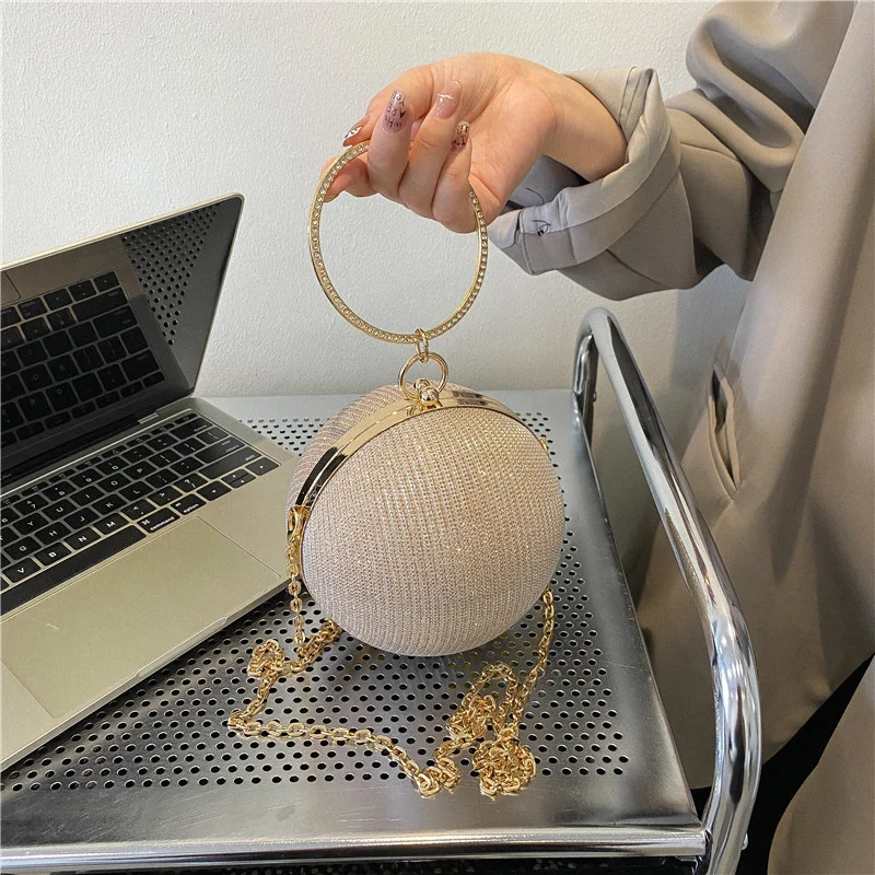 Circular Ring Portable Evening Bags Metal Sliver Round Ball Handbags For Lipstick Elegant Luxury Clutch Purse Wedding Wallets
Circular Ring Portable Evening Bags Metal Sliver Round Ball Handbags For Lipstick Elegant Luxury Clutch Purse Wedding Wallets