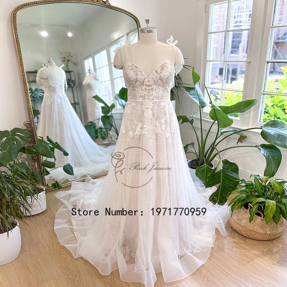 Princess Sweetheart Wedding Dresses For Women 2023 New Classic A Line Applique Elegant Lace Spaghetti Strapless Robe De Mariée
Princess Sweetheart Wedding Dresses For Women 2023 New Classic A Line Applique Elegant Lace Spaghetti Strapless Robe De Mariée