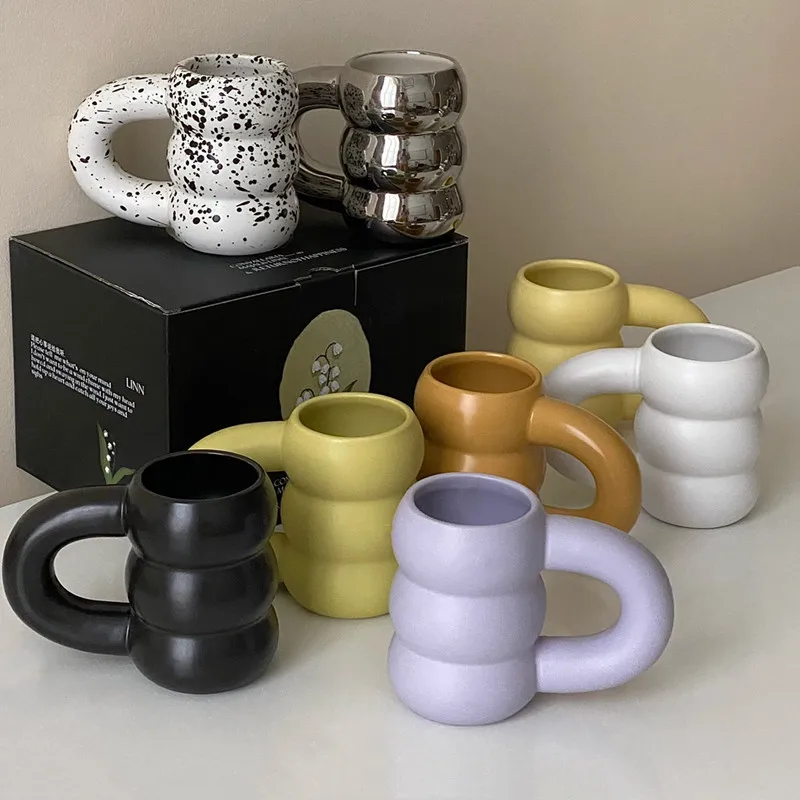 Креативная чашка для воды в скандинавском стиле, керамическая кружка, кофейные чашки в скандинавском стиле с большой ручной росписью, цветная керамическая чашка, большие размеры
Креативная чашка для воды в скандинавском стиле, керамическая кружка, кофейные чашки в скандинавском стиле с большой ручной росписью, цветная керамическая чашка, большие размеры