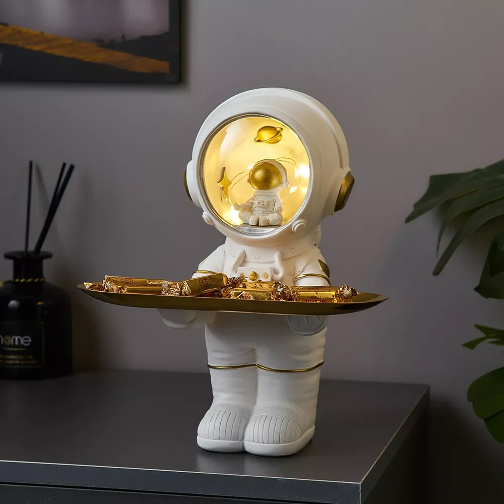 Creative Astronaut Statue Storage Tray Nordic Home Decor Desk Storage Astronaut Figurine Living Room Table Decor Key Storage
Creative Astronaut Statue Storage Tray Nordic Home Decor Desk Storage Astronaut Figurine Living Room Table Decor Key Storage