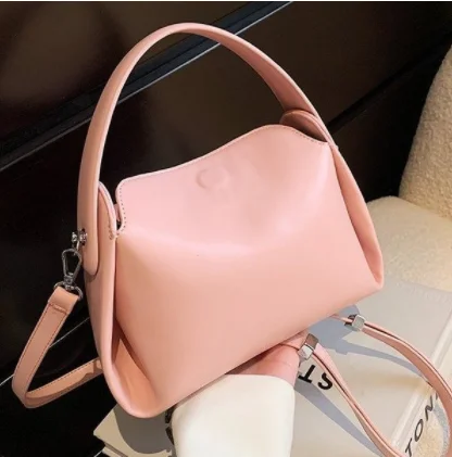 Luxury Letter Design Ladies Leather Tote Bags Shoulder Bags Women Designer Brand Chain Messenger Bags Handbags 
Luxury Letter Design Ladies Leather Tote Bags Shoulder Bags Women Designer Brand Chain Messenger Bags Handbags