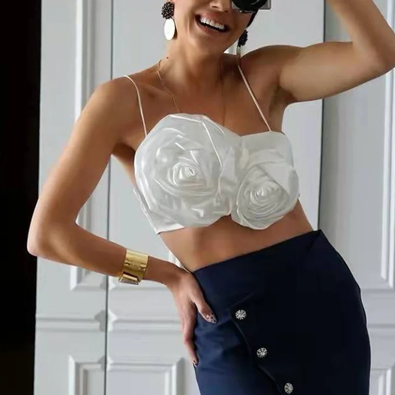 2022 White Floral Spaghetti Strap Women Crop Top Backless Summer Elegant Tank Tops Sexy Fashion Casual Camisole Sleeveless 
2022 White Floral Spaghetti Strap Women Crop Top Backless Summer Elegant Tank Tops Sexy Fashion Casual Camisole Sleeveless