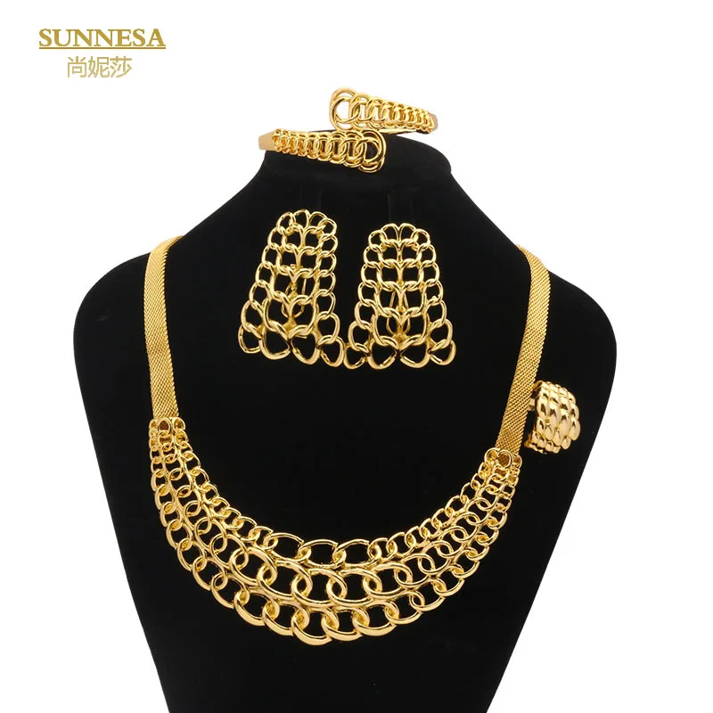 Dubai 18k Gold Jewelry Sets for Women Fashion Jewelry Openwork Earrings Necklace Ensemble Jewellery Bijoux Femmes Italian Plated
Dubai 18k Gold Jewelry Sets for Women Fashion Jewelry Openwork Earrings Necklace Ensemble Jewellery Bijoux Femmes Italian Plated