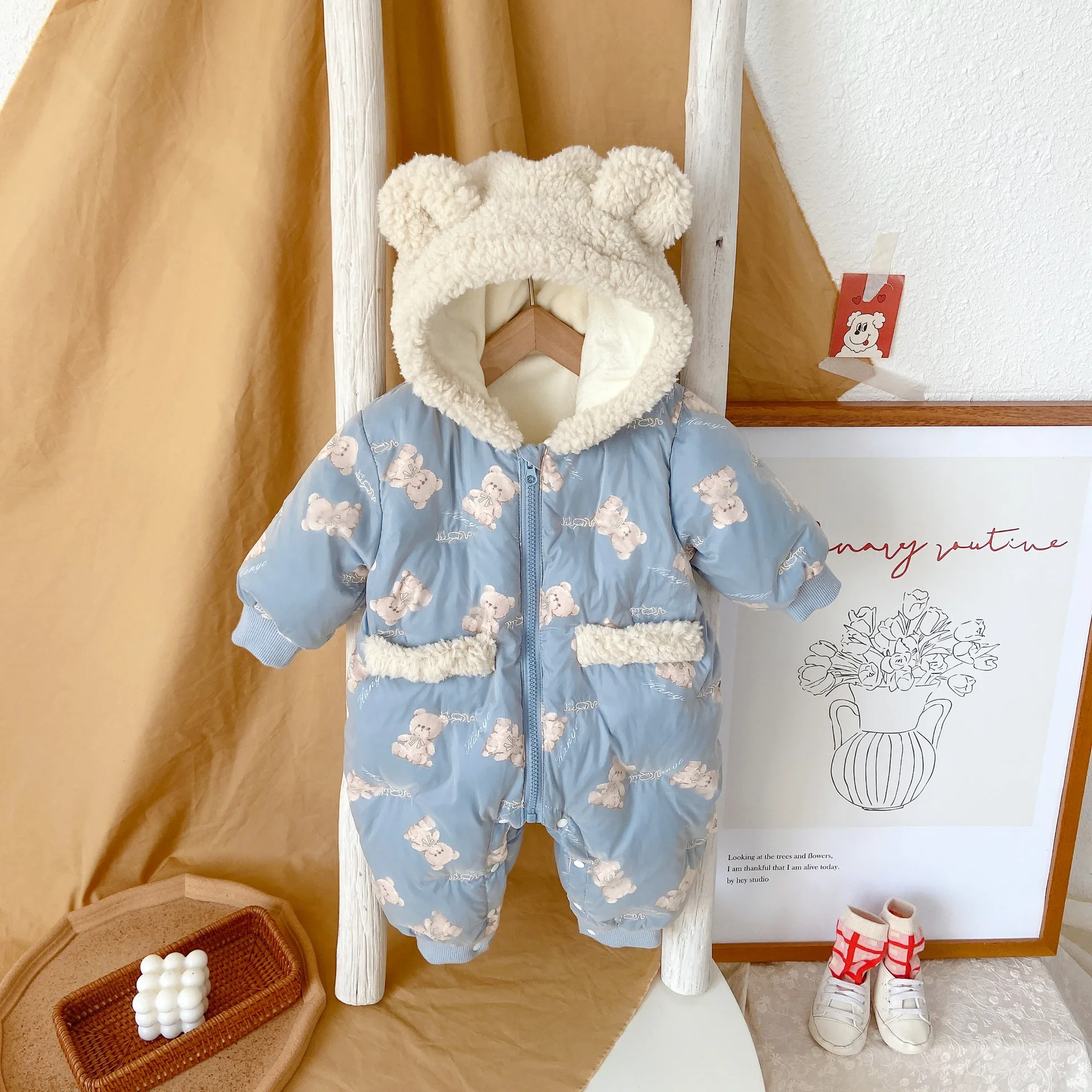 Baby Clothes Korea Children's Cotton Thick Warm Hooded Winter Romper Newborn Jumpsuit
Baby Clothes Korea Children's Cotton Thick Warm Hooded Winter Romper Newborn Jumpsuit