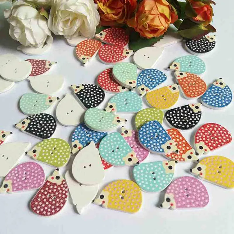 50pcs/pack mix Pattern Hedgehog bunttons Cartoons Wooden Buttons for Craft Sewing scrapbook buttons decorativos 2 Holes 17x25mm
50pcs/pack mix Pattern Hedgehog bunttons Cartoons Wooden Buttons for Craft Sewing scrapbook buttons decorativos 2 Holes 17x25mm