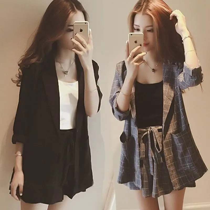 Women's Shorts Summer High Waist Suit Short Pants Sets Tops Women Vest Three Piece Set Women Set Woman 3 Pieces Outfits E42
Women's Shorts Summer High Waist Suit Short Pants Sets Tops Women Vest Three Piece Set Women Set Woman 3 Pieces Outfits E42
