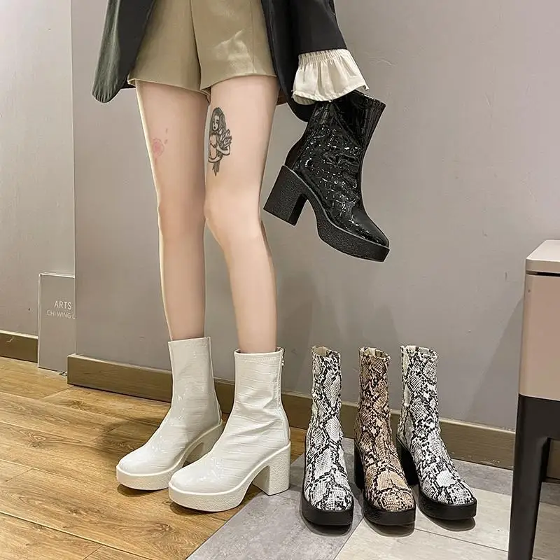 Europe And The United States 2022 Autumn And Winter New Snake Grain Leather Trendy Shoes Thick Heel Zipper Women's Boots
Europe And The United States 2022 Autumn And Winter New Snake Grain Leather Trendy Shoes Thick Heel Zipper Women's Boots