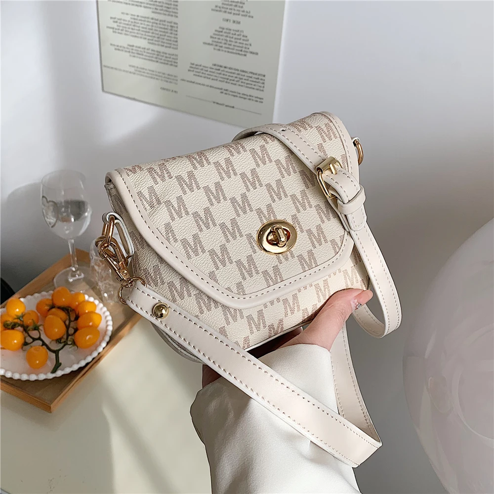 Burminsa Cute Letters Pattern Small Shoulder Crossbody Bags For Women Brand Designer Turn Lock Flap Cellphone Ladies Handbags
Burminsa Cute Letters Pattern Small Shoulder Crossbody Bags For Women Brand Designer Turn Lock Flap Cellphone Ladies Handbags