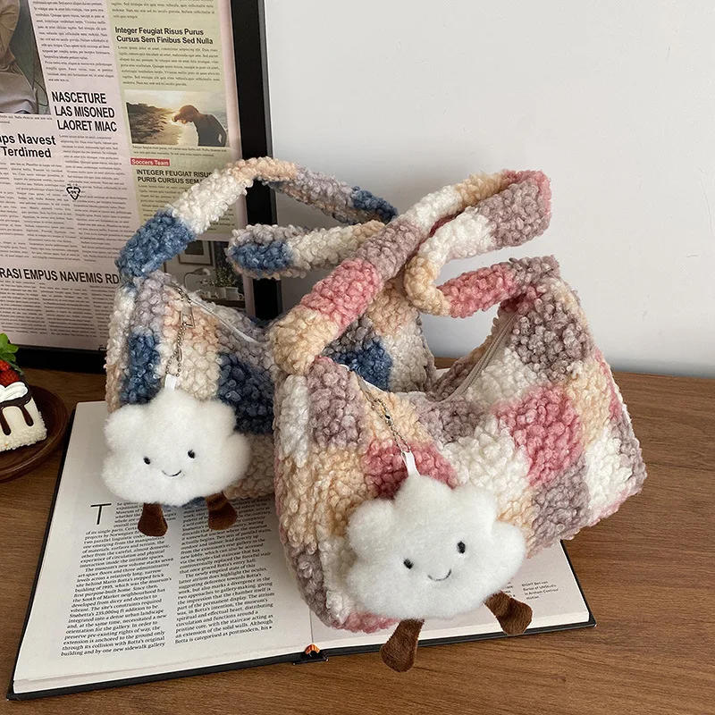 Women Winter Shoulder Bag Fashion Faux Fur Ladies Handbag Female Lamb Wool Shopping Tote Bag For Girl Warm Soft Plush Mini Purse
Women Winter Shoulder Bag Fashion Faux Fur Ladies Handbag Female Lamb Wool Shopping Tote Bag For Girl Warm Soft Plush Mini Purse