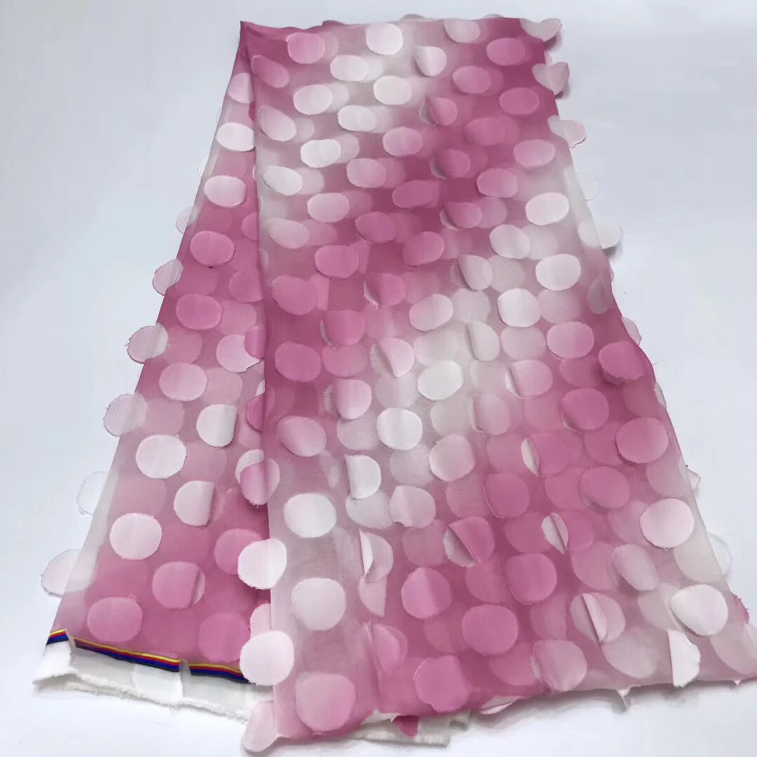 African Dry Lace Fabric 2021 High Quality Lace Swiss Voile Lace In Switzerland Nigerian Cotton Lace For Wedding
African Dry Lace Fabric 2021 High Quality Lace Swiss Voile Lace In Switzerland Nigerian Cotton Lace For Wedding