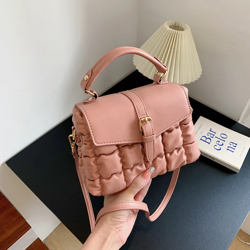 Small Tote Bag Puffy Handbag Purse Women Bags Brand Designer Plaid Shoulder Bag Ladies High Quality Pu Leather Crossbody Bag Sac
Small Tote Bag Puffy Handbag Purse Women Bags Brand Designer Plaid Shoulder Bag Ladies High Quality Pu Leather Crossbody Bag Sac