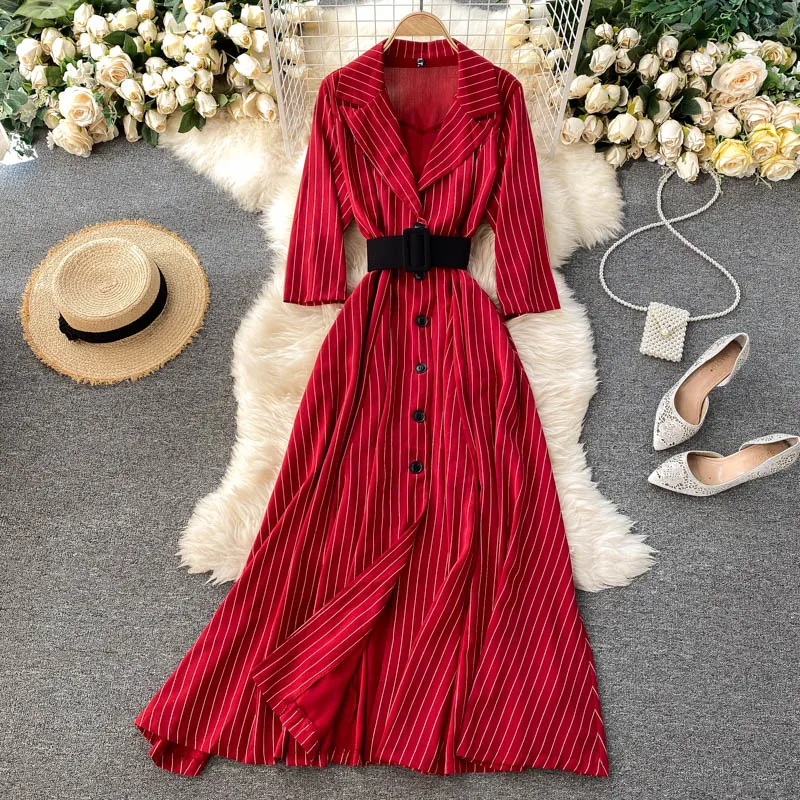 Autumn Winter Women's Notched Collar Single Breasted Striped Long Dress Female 3/4 Sleeve Beige/Green/Red Vestidos With Sashes
Autumn Winter Women's Notched Collar Single Breasted Striped Long Dress Female 3/4 Sleeve Beige/Green/Red Vestidos With Sashes
