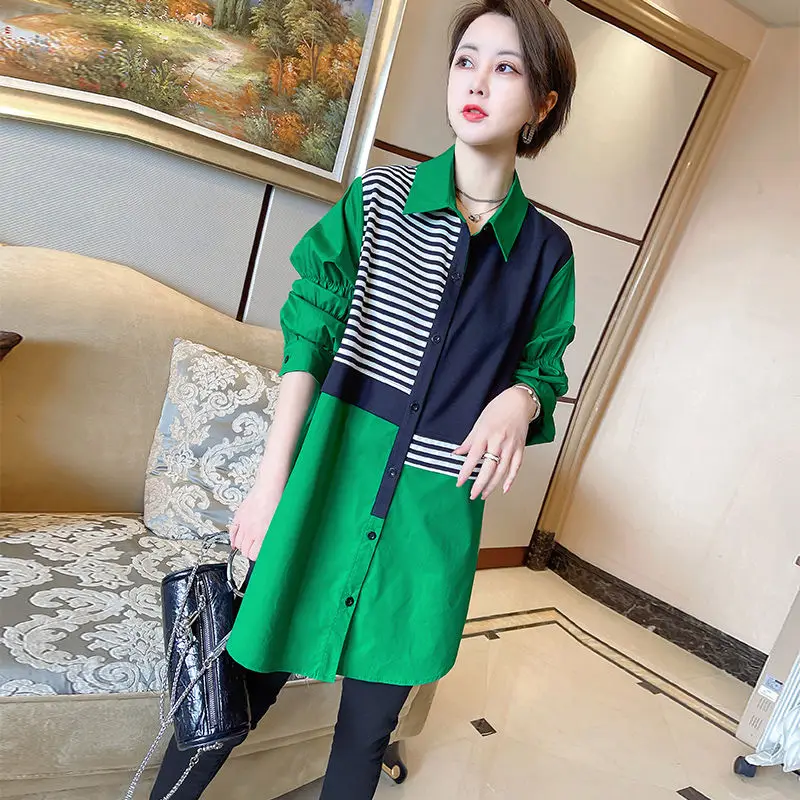 Green stitching blouse shirt women fashion loose layered design mid-length spring new long sleeve turn down collar blouse female
Green stitching blouse shirt women fashion loose layered design mid-length spring new long sleeve turn down collar blouse female
