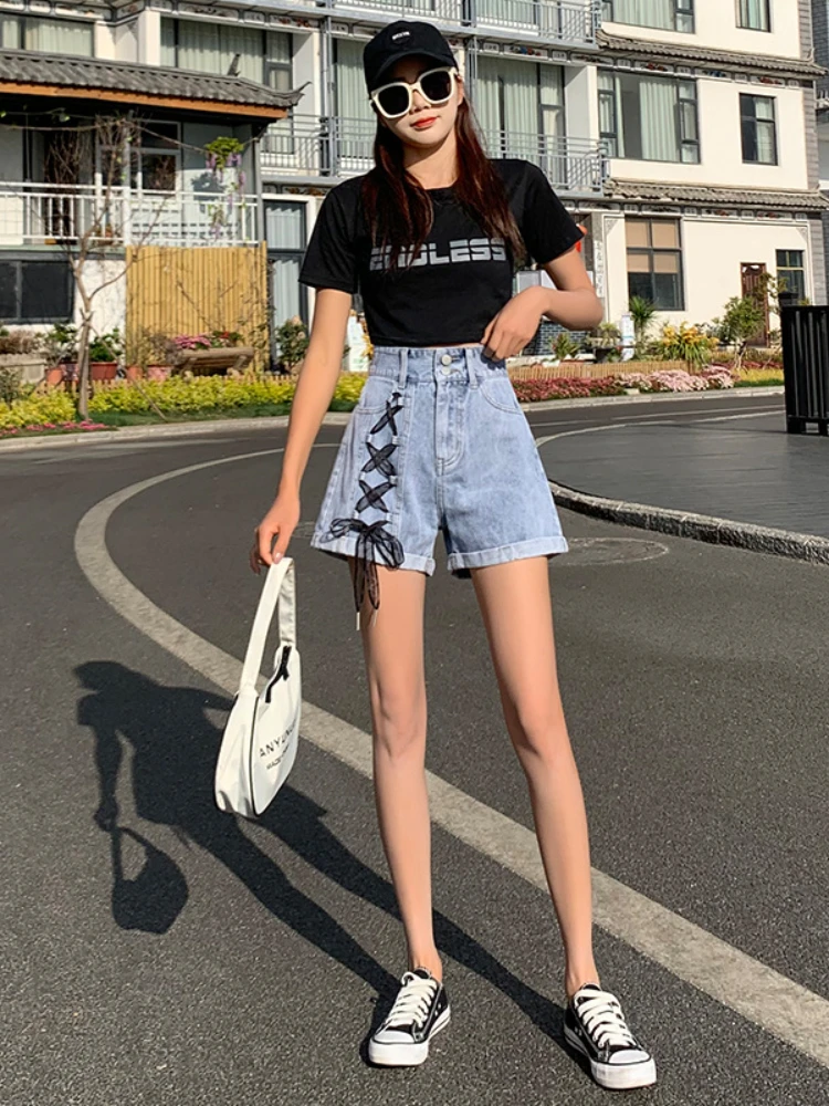 2022 New Summer Korean Elegant High Waisted Y2k Baggy Straight Wide LegShorts Women Denim Jeans Pants Clothing Free Shipping
2022 New Summer Korean Elegant High Waisted Y2k Baggy Straight Wide LegShorts Women Denim Jeans Pants Clothing Free Shipping