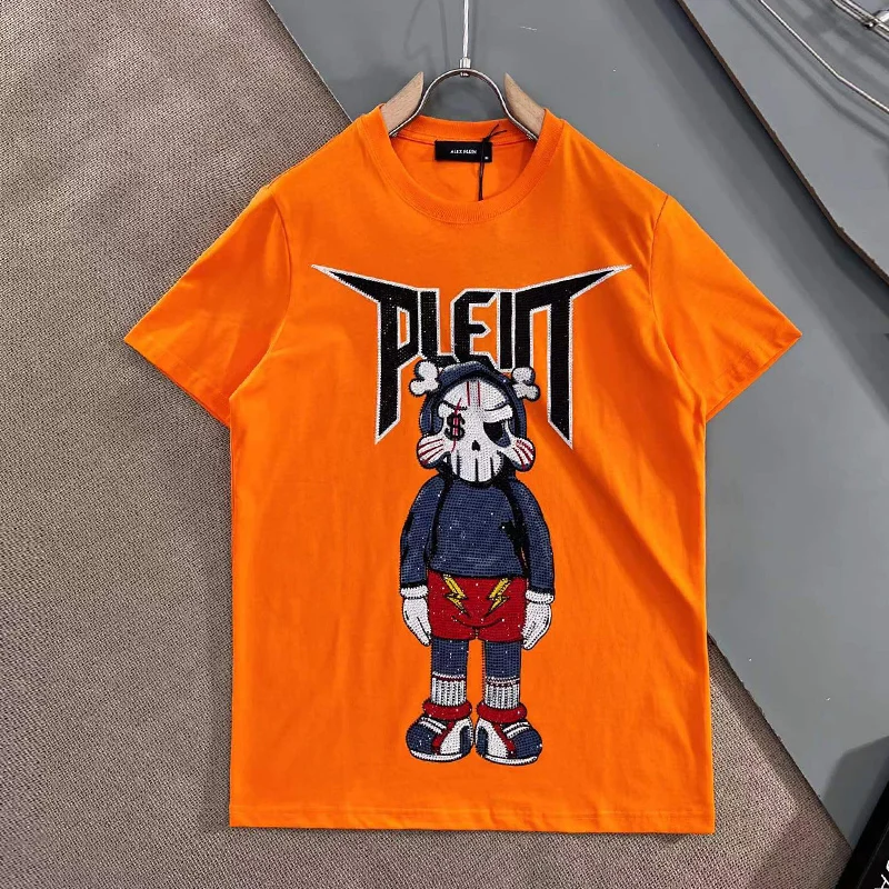 Летняя мужская футболка с коротким рукавом и круглым вырезом
Летняя мужская футболка с коротким рукавом и круглым вырезом