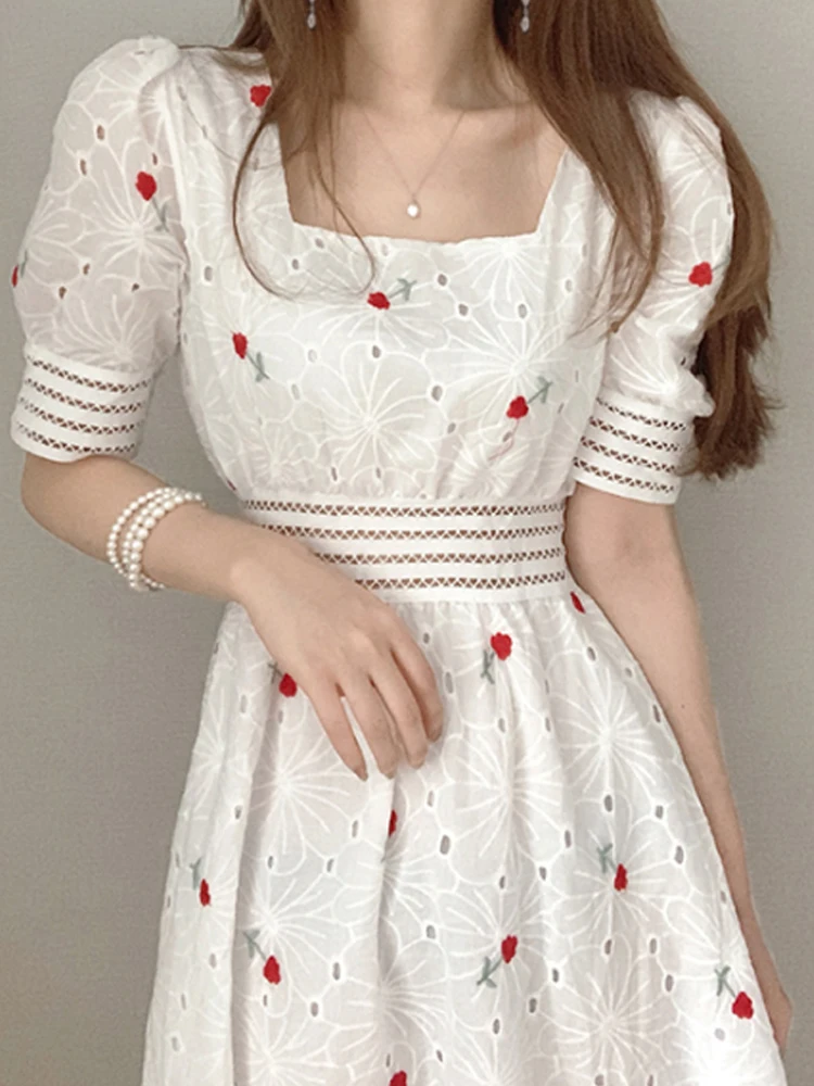 Dress Women A-line Sweet Embroidery Slimming Square Neck Hollow Out Short Puff High Waist Sleeves White Midi Dress Summer 2022
Dress Women A-line Sweet Embroidery Slimming Square Neck Hollow Out Short Puff High Waist Sleeves White Midi Dress Summer 2022