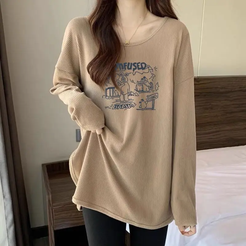 Fashion O-Neck Loose Printed Casual T-Shirt Female Clothing 2023 Autumn Winter New All-match Pullovers Korean Tee Shirt
Fashion O-Neck Loose Printed Casual T-Shirt Female Clothing 2023 Autumn Winter New All-match Pullovers Korean Tee Shirt