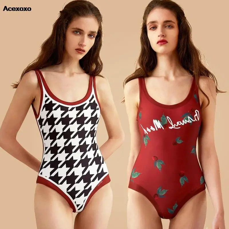 Europe and the United States set swimsuit one-piece hot swimsuit double-sided printed high elastic foreign trade swimsuit
Europe and the United States set swimsuit one-piece hot swimsuit double-sided printed high elastic foreign trade swimsuit