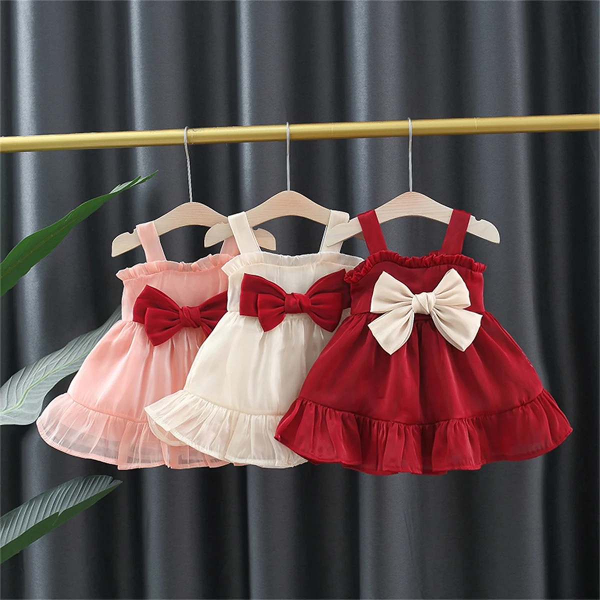 Summer Baby Girl's Dress Lace Bow Decoration Twilight Cloud Sling Daily Knee Length Dress
Summer Baby Girl's Dress Lace Bow Decoration Twilight Cloud Sling Daily Knee Length Dress